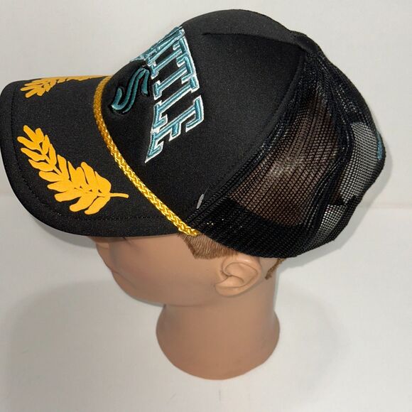 Seattle Kraken Mitchell & Ness NHL Mens Hat Black Gold Leaf Trucker Snapback Cap - Picture 4 of 8